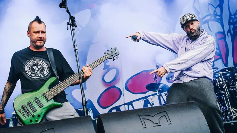 Sam Rivers and Fred Durst performing in Berlin in 2015