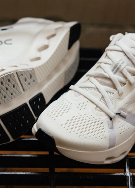 On Cloud running shoes - oncloud