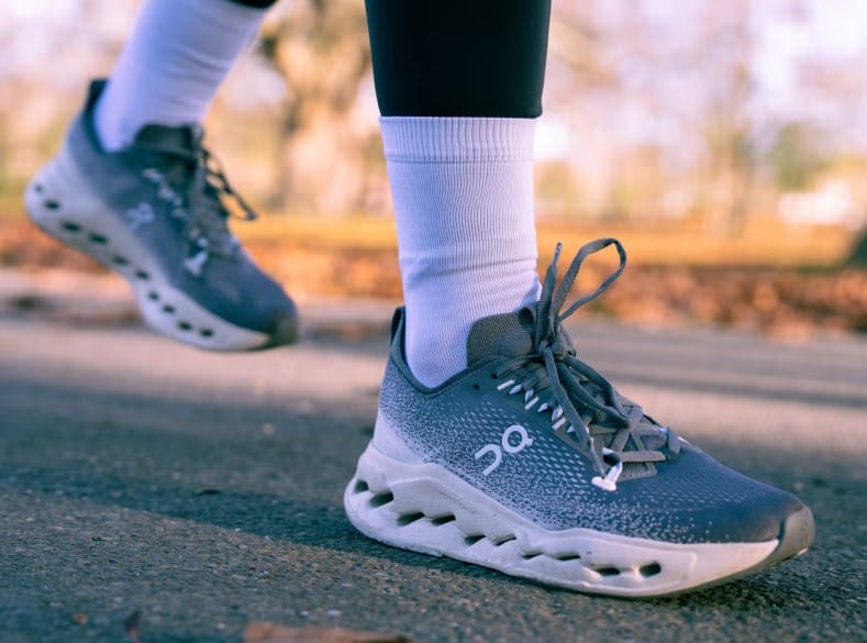 On-Cloudsurfer-Max-rocker-1