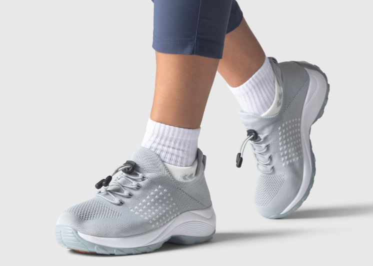 The Complete Guide to Best Shoes for Foot Pain