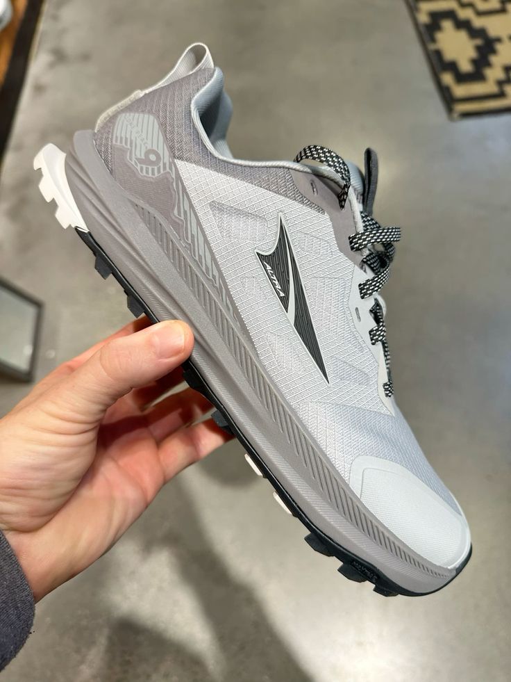 The Complete Guide to Wide Toe Box Shoes