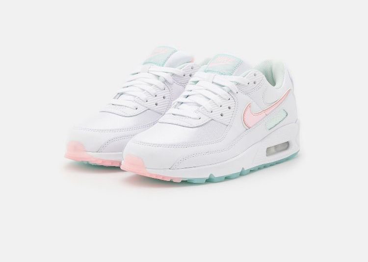 The Definitive Guide to Sneakers for Standing