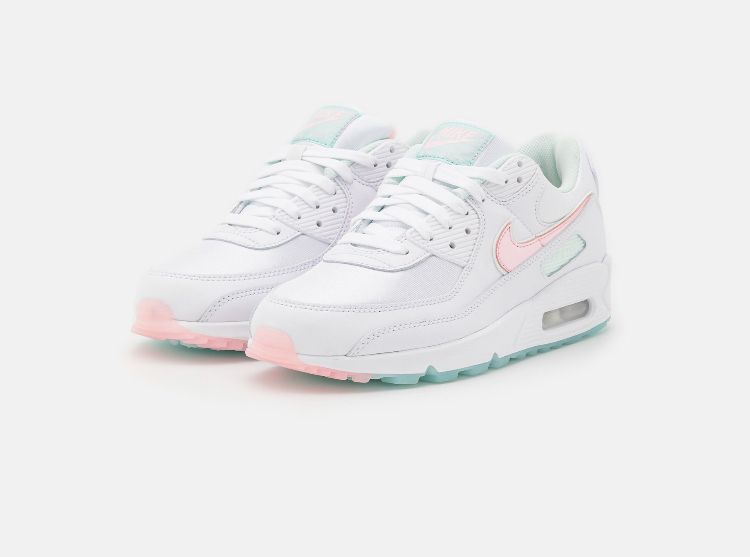 The Definitive Guide to Sneakers for Standing