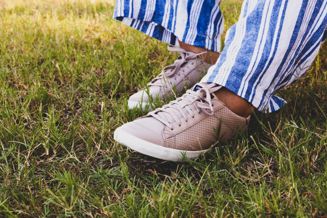 casual walking shoes for women