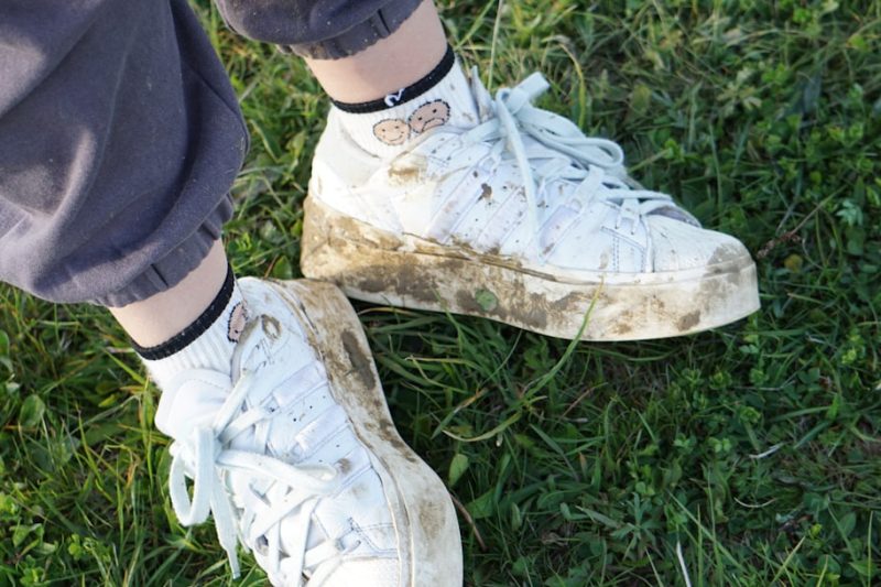 How to Wash OC Sneakers Without Ruining the Tech