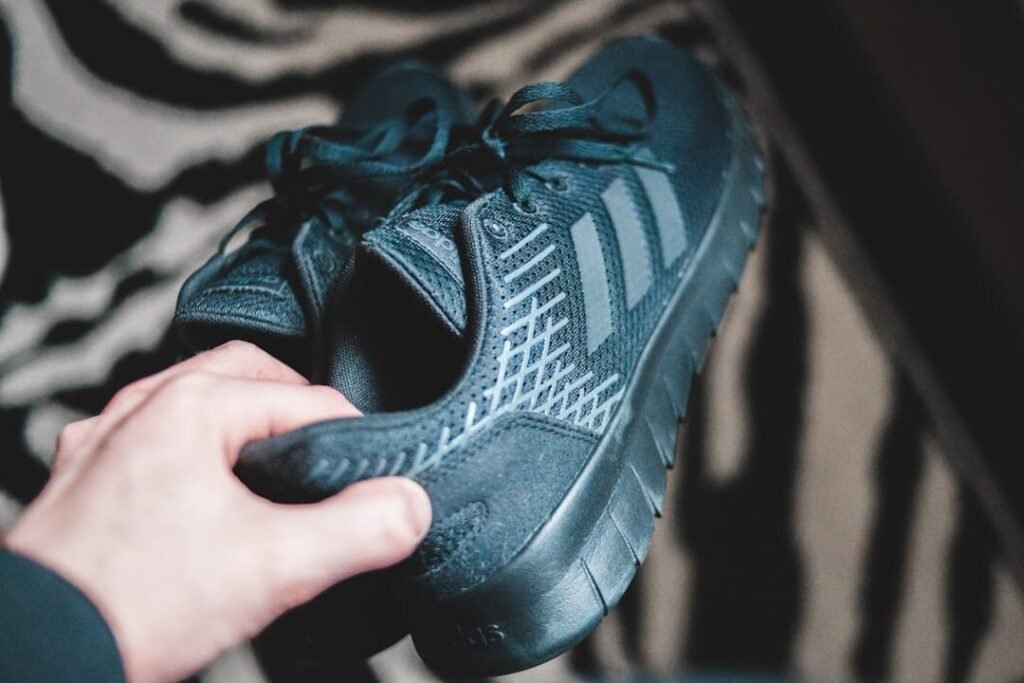 cleaning running shoes