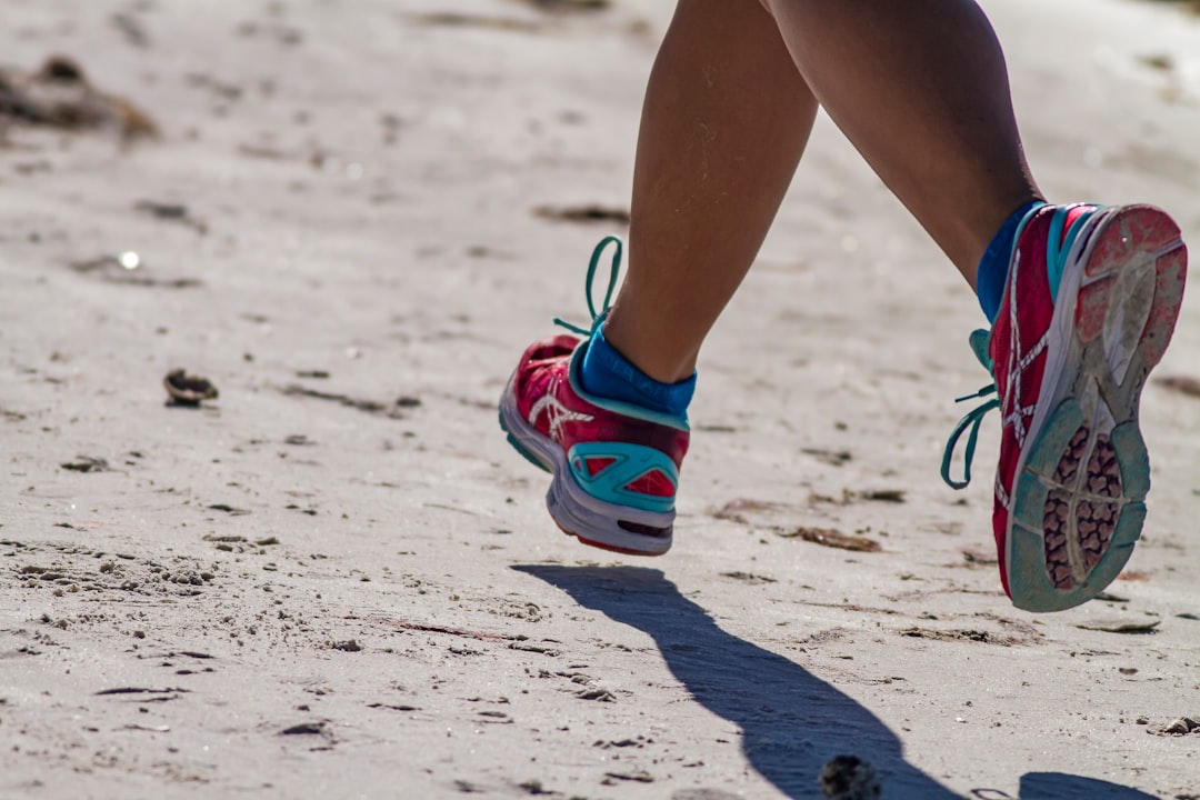 flat feet running shoe guide