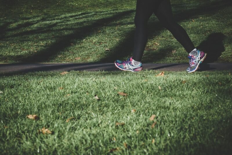 A Comprehensive Guide to Shoes with Good Arch Support for Plantar Fasciitis