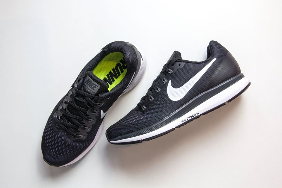 Supportive insoles inside running shoes